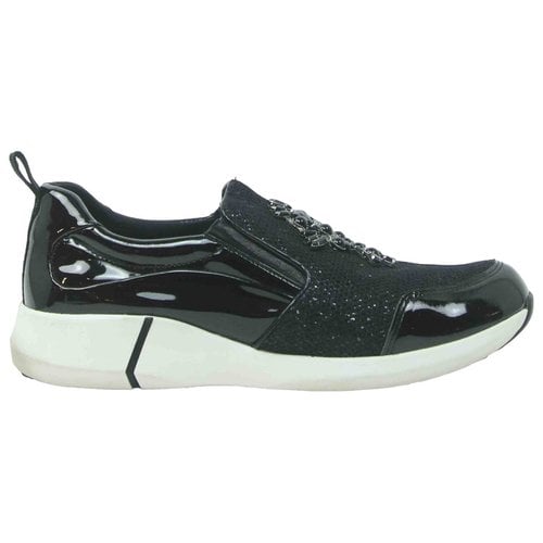 Pre-owned Marc Cain Trainers In Black