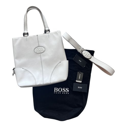 Pre-owned Hugo Boss Leather Handbag In White