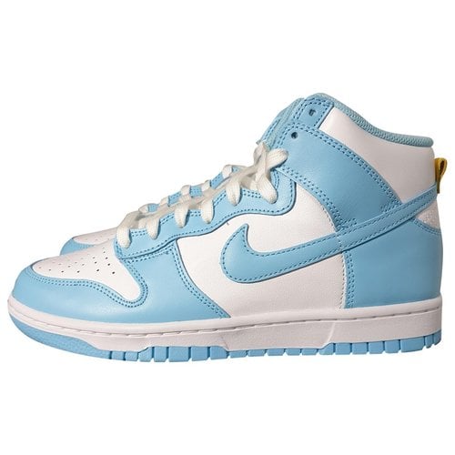 Pre-owned Nike Sb Dunk Leather Trainers In Blue