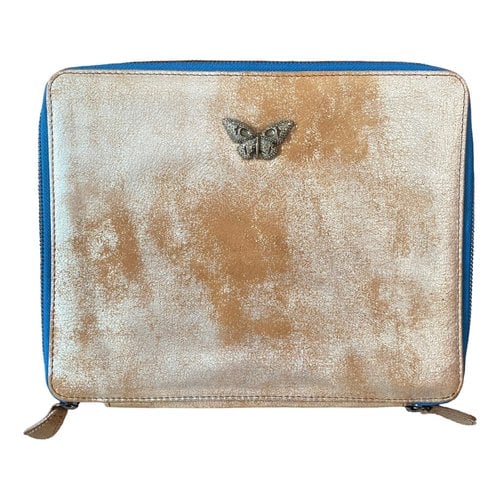 Pre-owned Zadig & Voltaire Leather Clutch Bag In Gold