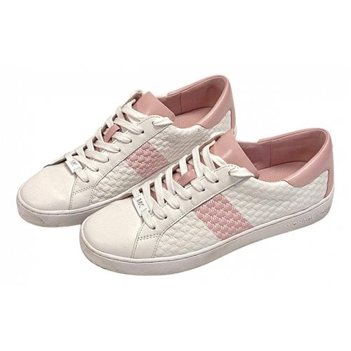 Pre-owned Michael Kors Patent Leather Trainers In White