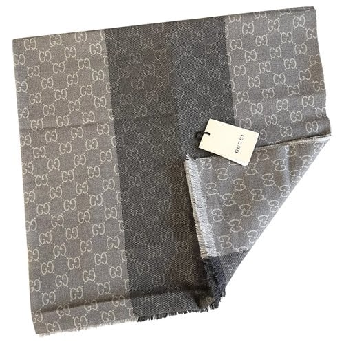 Pre-owned Gucci Wool Scarf In Grey