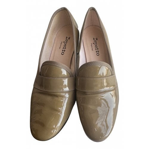 Pre-owned Repetto Patent Leather Heels In Beige