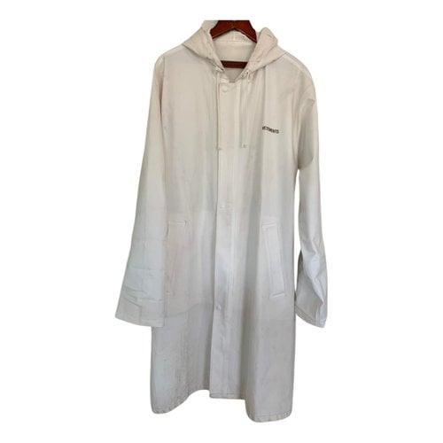 Pre-owned Vetements Coat In White