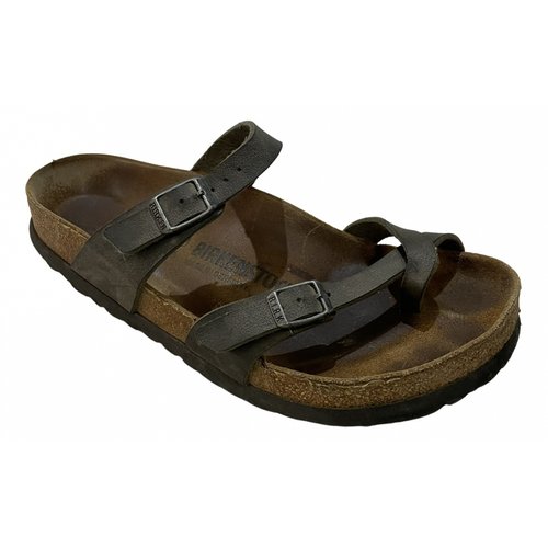 Pre-owned Birkenstock Leather Sandals In Green