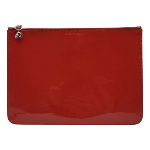 Pre-owned Alexander Mcqueen Patent Leather Purse In Red