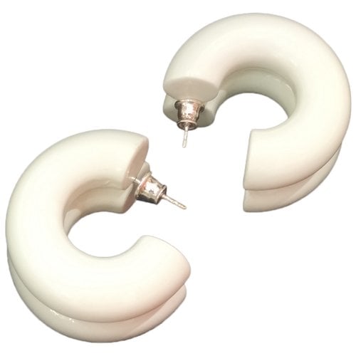 Pre-owned Uncommon Matters Earrings In White