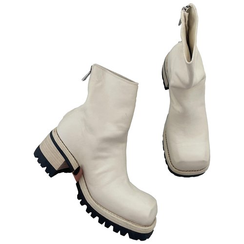 Pre-owned Guidi Leather Ankle Boots In White