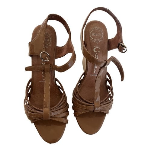 Pre-owned Jeffrey Campbell Patent Leather Sandal In Camel