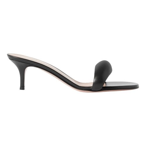 Pre-owned Gianvito Rossi Leather Sandals In Black