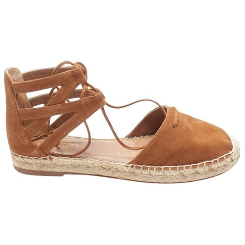 Pre-owned Aquazzura Leather Flats In Brown