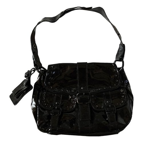 Pre-owned Janet & Janet Patent Leather Handbag In Black