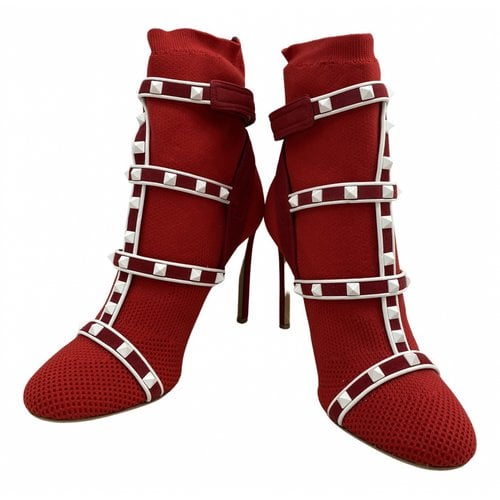 Pre-owned Valentino Garavani Cloth Ankle Boots In Red