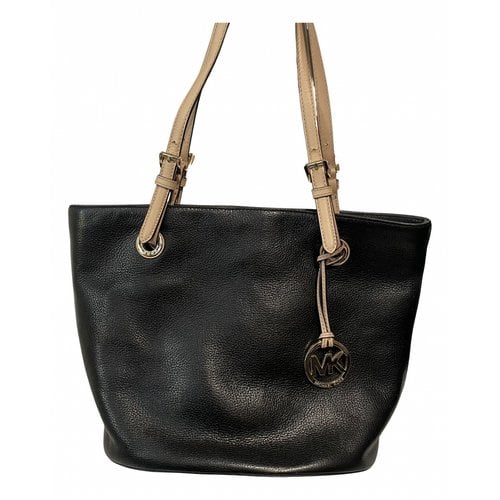 Pre-owned Michael Kors Jet Set Leather Tote In Black