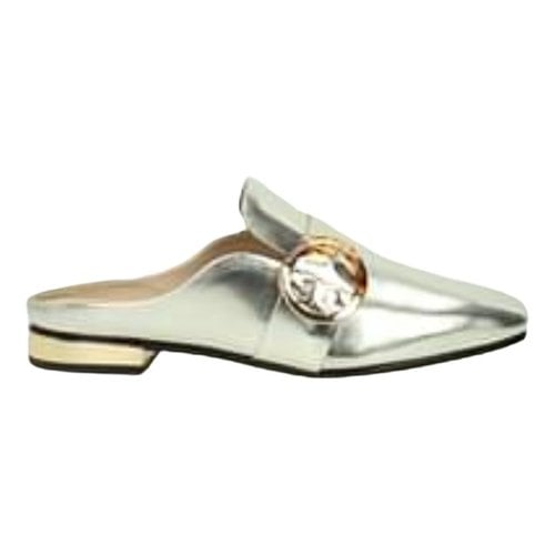 Pre-owned Tory Burch Leather Mules In Gold