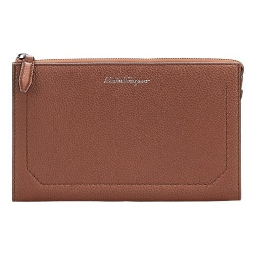 Pre-owned Ferragamo Leather Clutch Bag In Brown