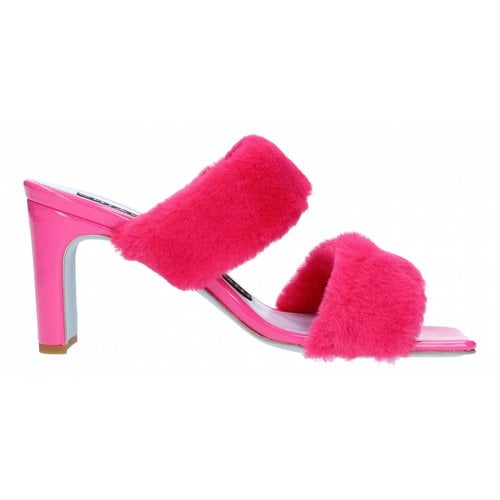 Pre-owned Chiara Ferragni Leather Sandals In Pink