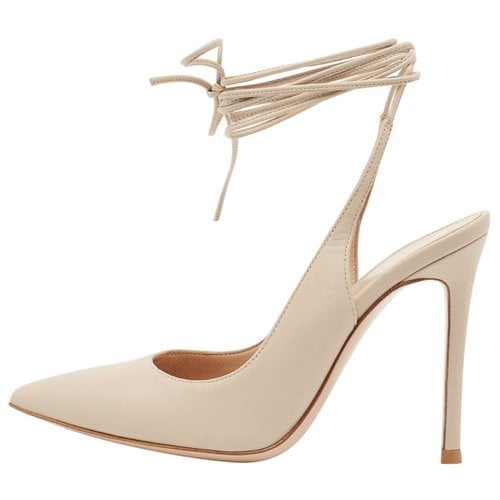 Pre-owned Gianvito Rossi Leather Heels In Beige
