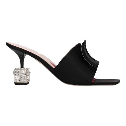 Pre-owned Roger Vivier Cloth Mules In Black