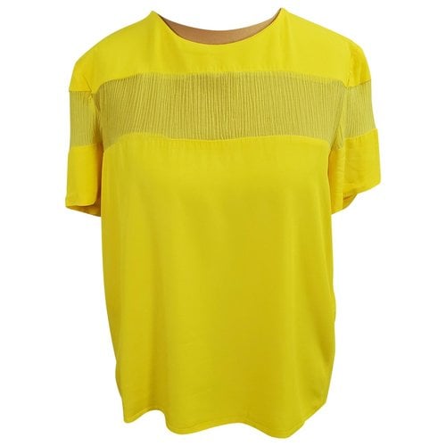 Pre-owned Sandro T-shirt In Yellow