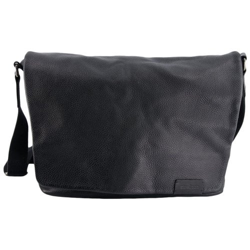 Pre-owned Strellson Leather Crossbody Bag In Black