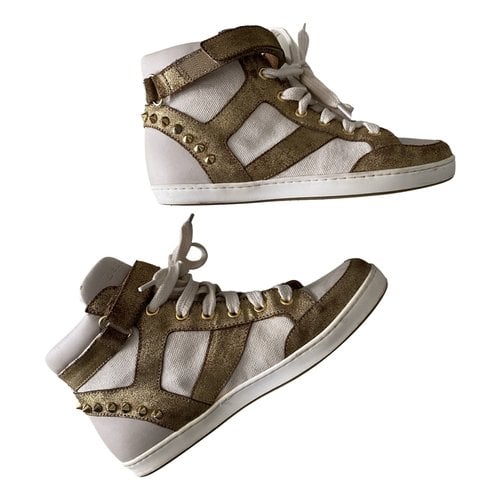 Pre-owned Berenice Leather Trainers In Beige