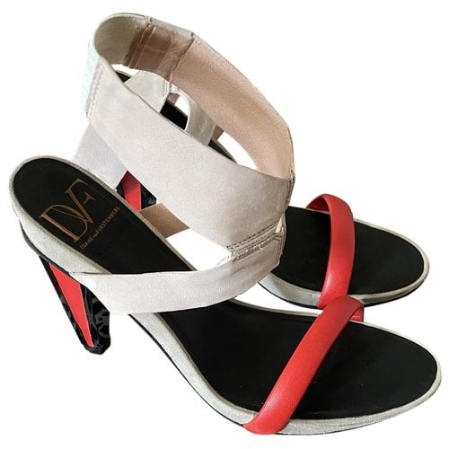 Pre-owned Diane Von Furstenberg Leather Sandal In Beige