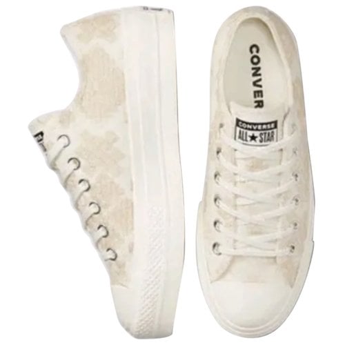 Pre-owned Converse Cloth Trainers In White