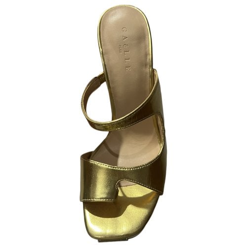 Pre-owned Gaelle Paris Leather Sandals In Gold