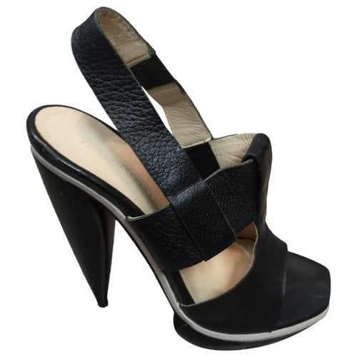 Pre-owned Balenciaga Leather Sandal In Black