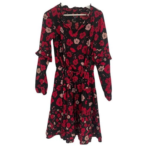 Pre-owned Marc Cain Dress In Red