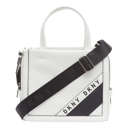 Pre-owned Dkny Leather Crossbody Bag In White