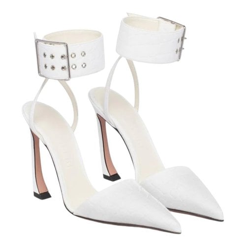 Pre-owned Piferi Leather Sandals In White