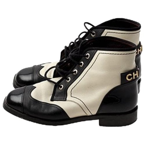 Pre-owned Chanel Leather Ankle Boots In Multicolour