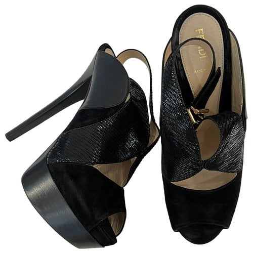 Pre-owned Fendi Leather Sandals In Black