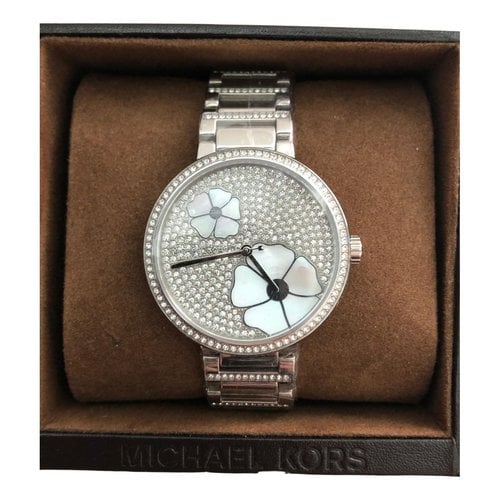 Pre-owned Michael Kors Watch In Silver