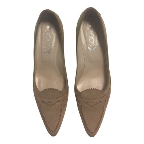 Pre-owned Tod's Leather Heels In Beige