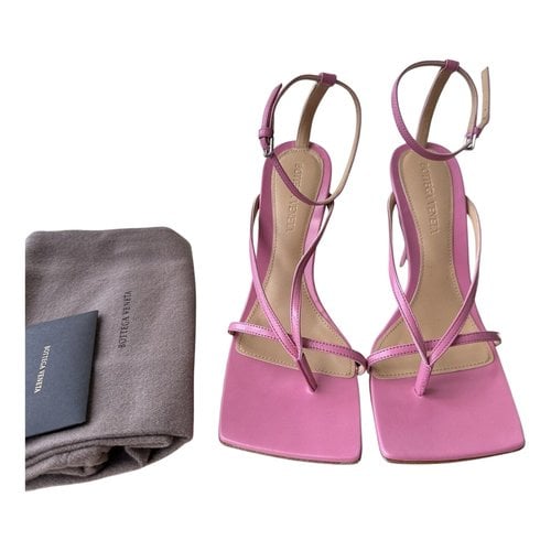 Pre-owned Bottega Veneta Leather Sandal In Pink