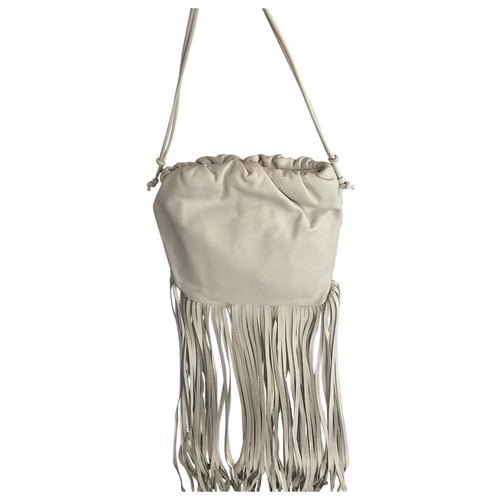 Pre-owned Bottega Veneta Fringe Pouch Leather Handbag In White