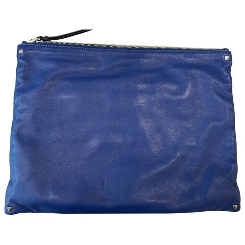Pre-owned Valentino Garavani Leather Clutch Bag In Blue
