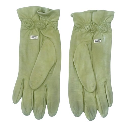 Pre-owned Fendi Leather Gloves In Green