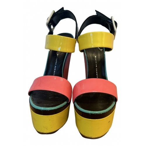 Pre-owned Giuseppe Zanotti Leather Sandals In Multicolour