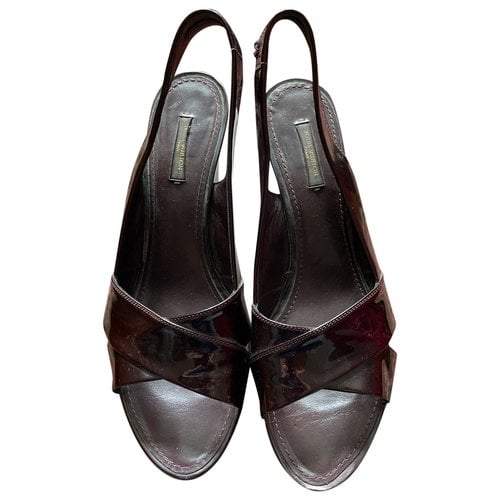Pre-owned Louis Vuitton Patent Leather Sandals In Burgundy