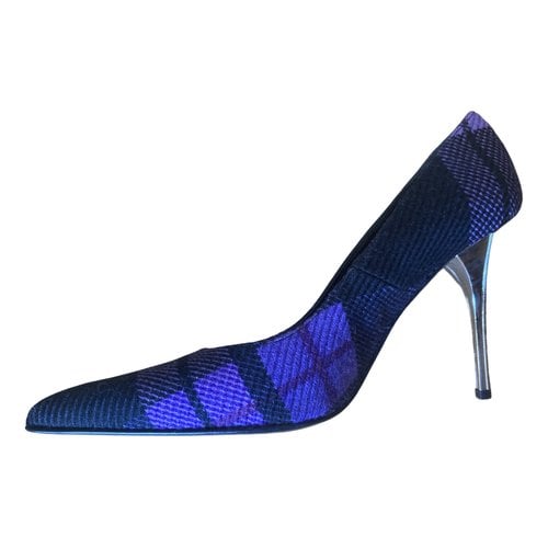 Pre-owned Versace Tweed Heels In Purple