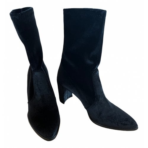 Pre-owned Stuart Weitzman Velvet Ankle Boots In Black