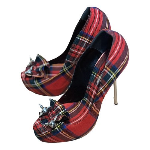 Pre-owned Dsquared2 Cloth Heels In Red