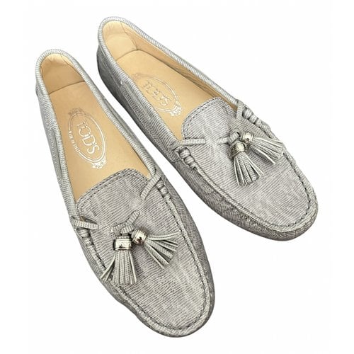 Pre-owned Tod's Gommino Leather Flats In Grey