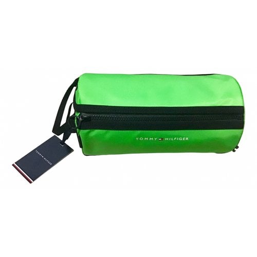 Pre-owned Tommy Hilfiger Clutch Bag In Green