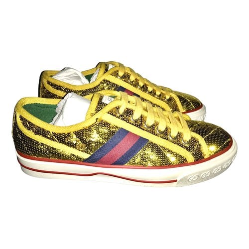 Pre-owned Gucci Glitter Trainers In Gold