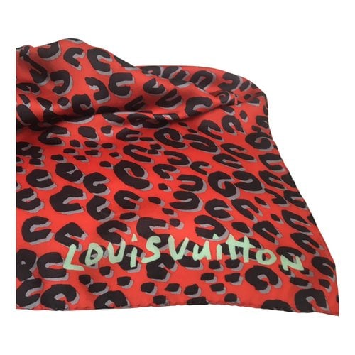 Pre-owned Louis Vuitton Silk Neckerchief In Red